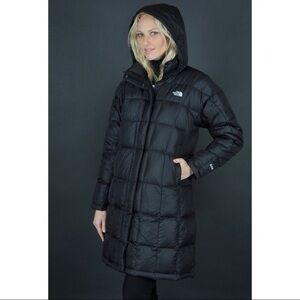 North Face Women's Metropolis Black Puffer Coat size S EUC